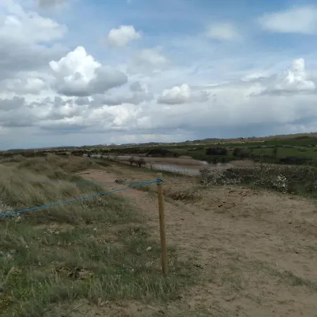 Beachgrass 15 Minutes Walk From South Beach Heacham, Dog Friendly Exterior photo
