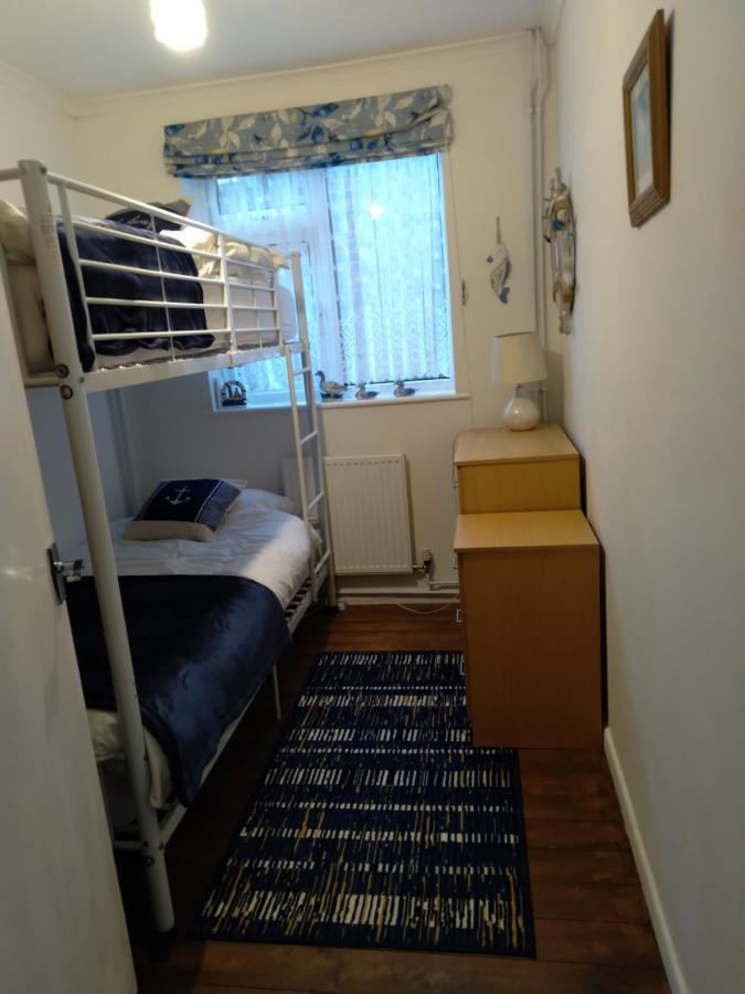 Beachgrass 15 Minutes Walk From South Heacham, Dog Friendly Holiday home *