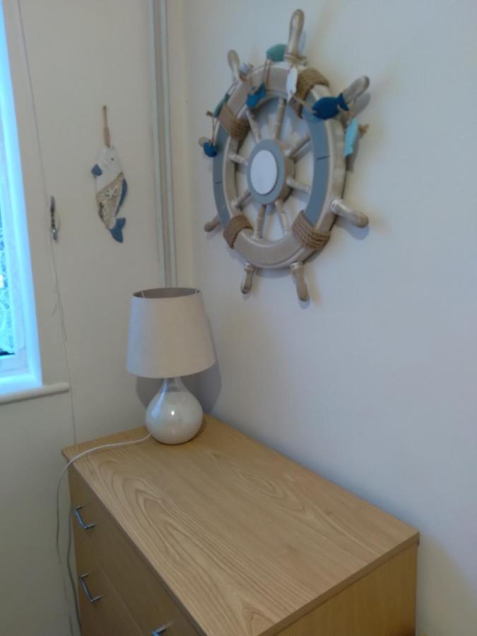 Beachgrass 15 Minutes Walk From South Heacham, Dog Friendly Holiday home Heacham