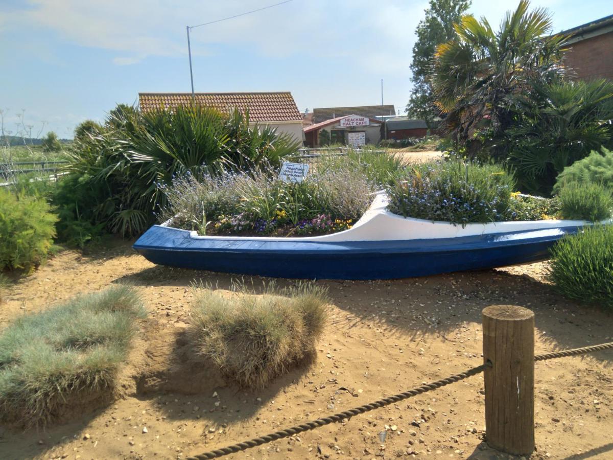Beachgrass 15 Minutes Walk From South Heacham, Dog Friendly